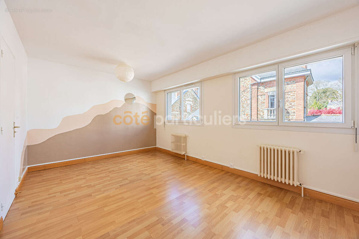 Nantes saint felix -- appartement 3 pièces 70 m² -- 2 chambres -- balcon & parking - photo 8