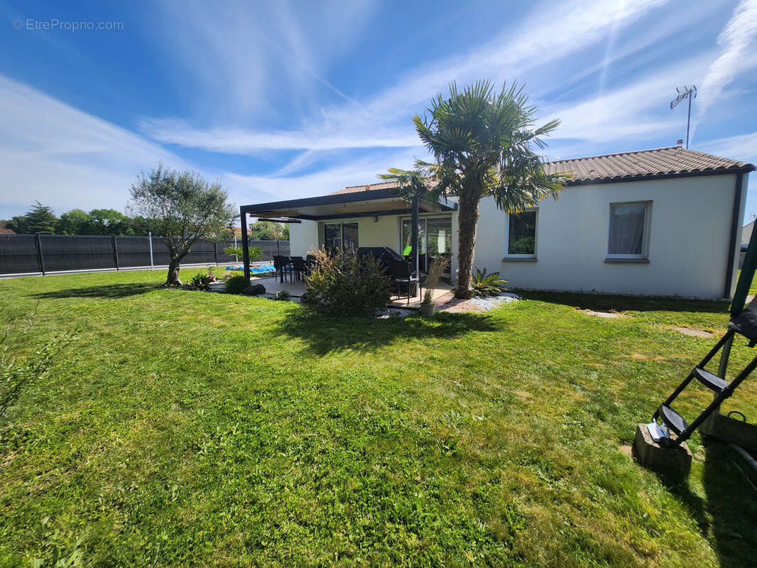 Maison à POUILLE