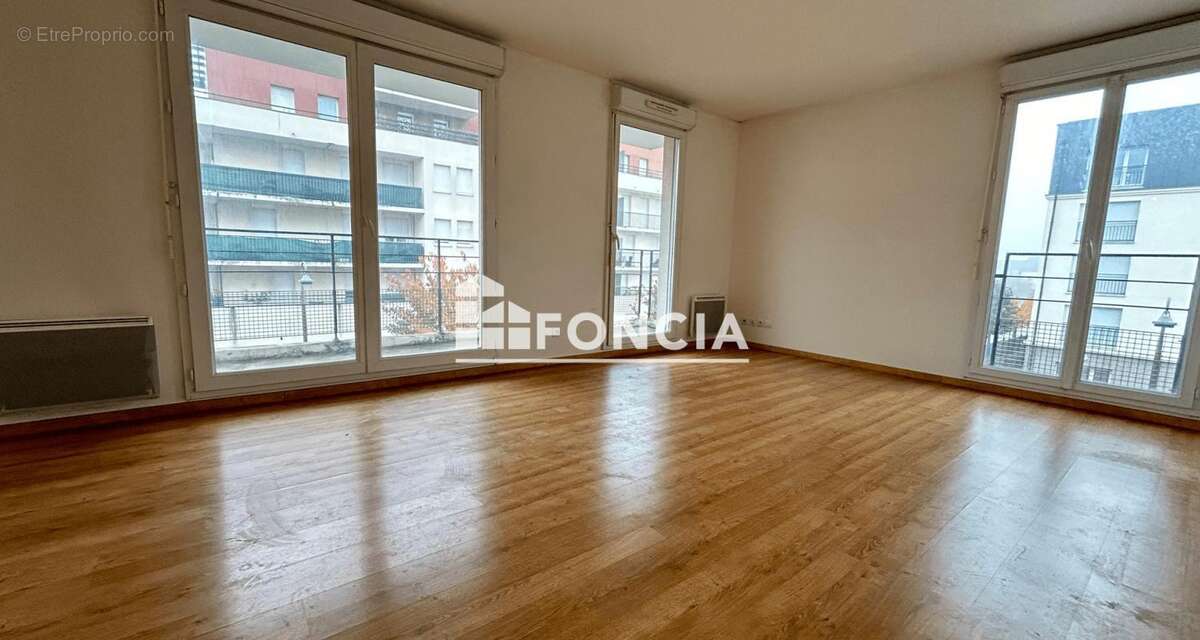 Appartement à LUCE