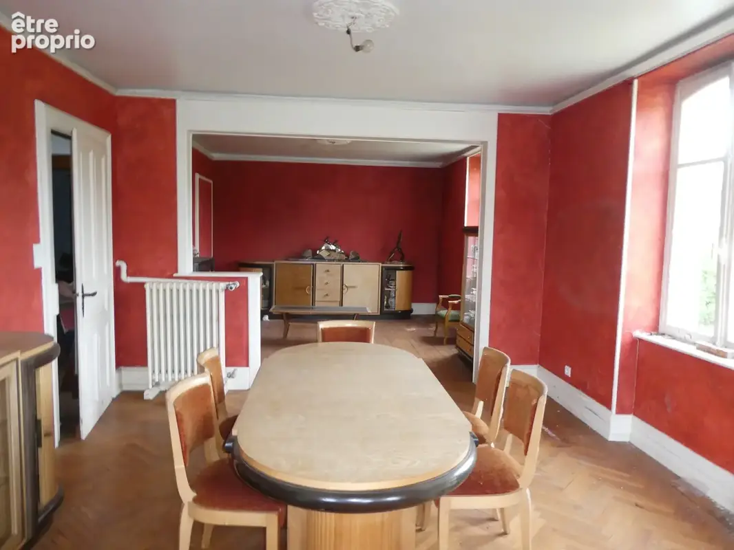 LE THILLOT (88)Maison bourgeoise de caractère à rénover de 280 m²sur trois niveaux, terrain 1000 m²+ garage - photo 4