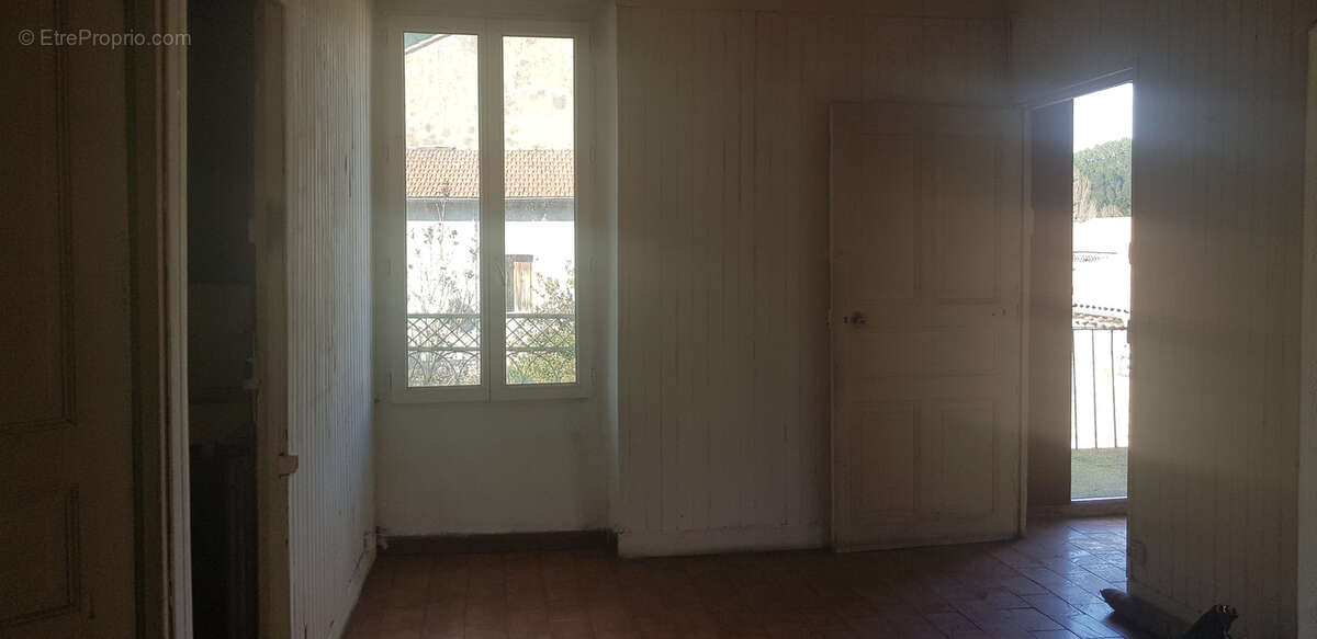 Maison à LA VERNAREDE