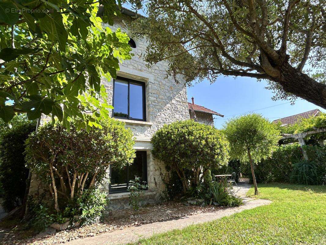 Maison à VAISON-LA-ROMAINE