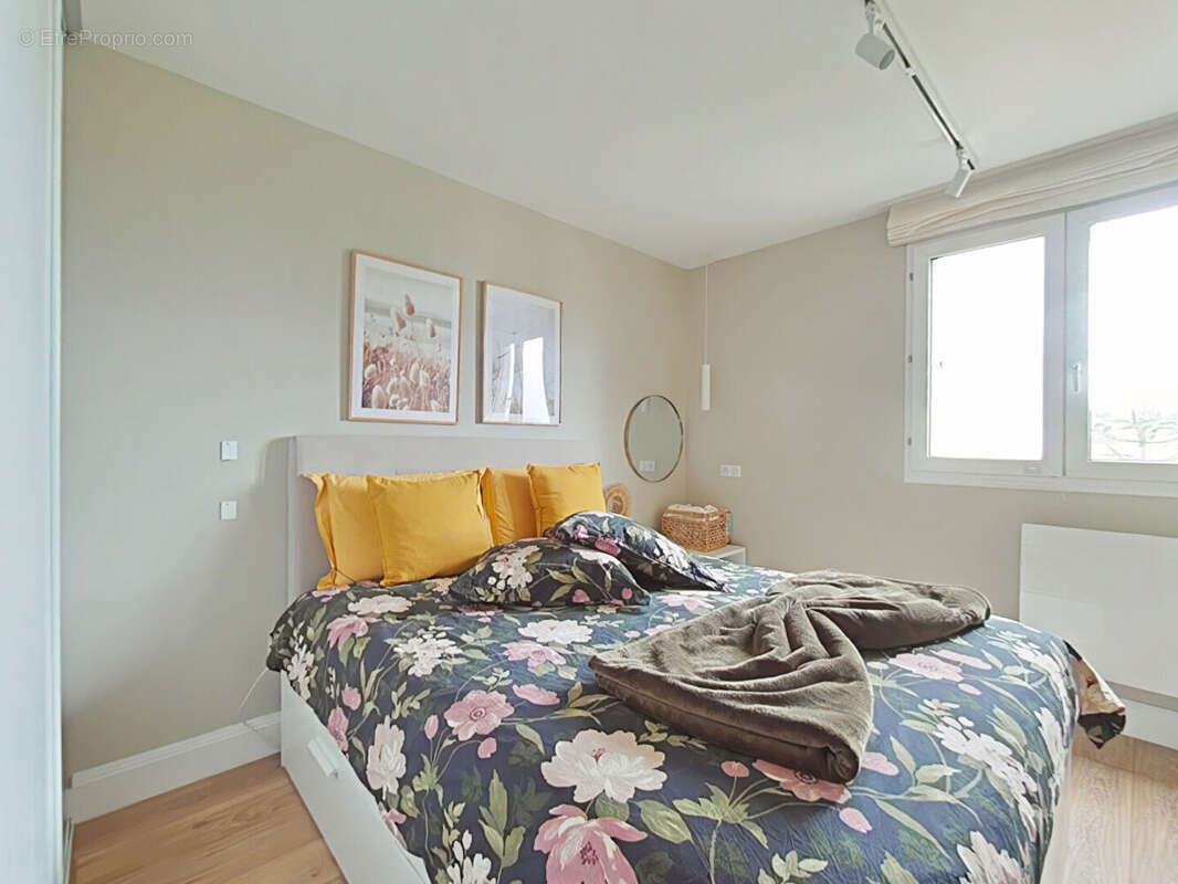 Appartement à FONTENAY-LE-FLEURY