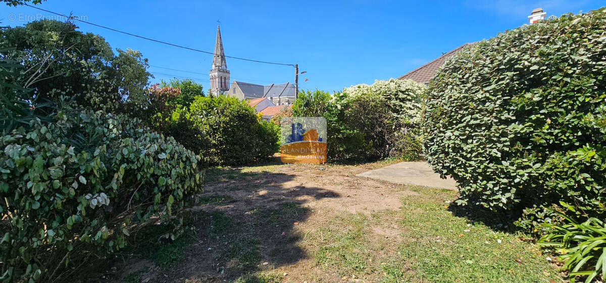 Maison à LE PELLERIN