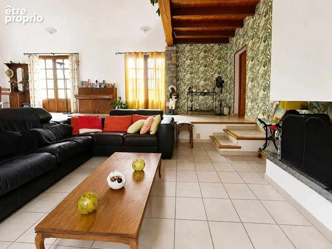 ALES - Villa 220m² avec piscine & pool house - 4 chambres- Proche commerces - photo 5