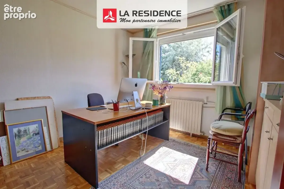 Maison 132 m² à Le Mesnil-Saint-Denis  - photo 8