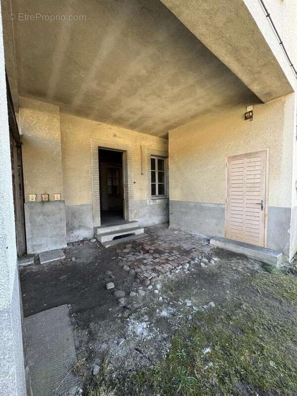 IMG_8023 - Commerce à SAINT-AME