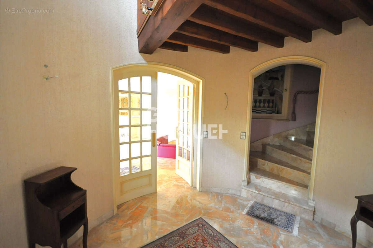 Maison à SAINT-SYMPHORIEN-SUR-COISE