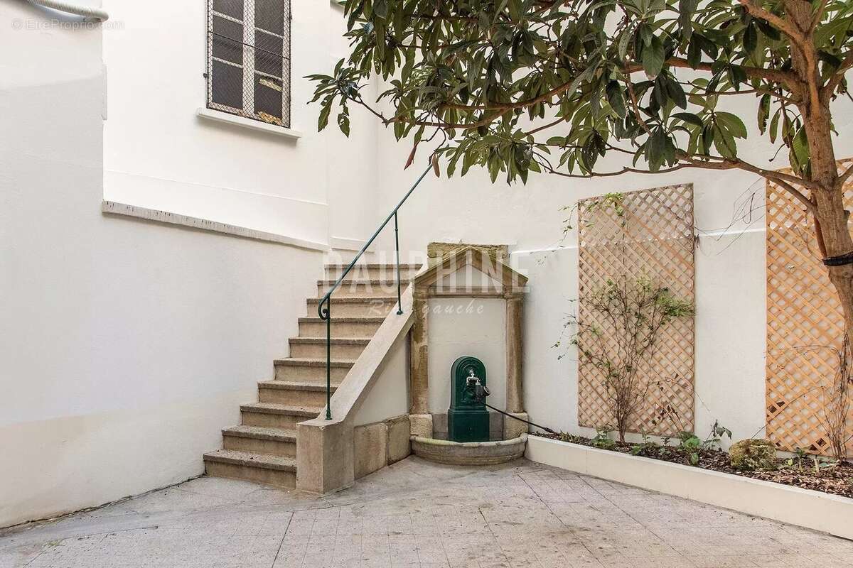 Appartement à PARIS-7E