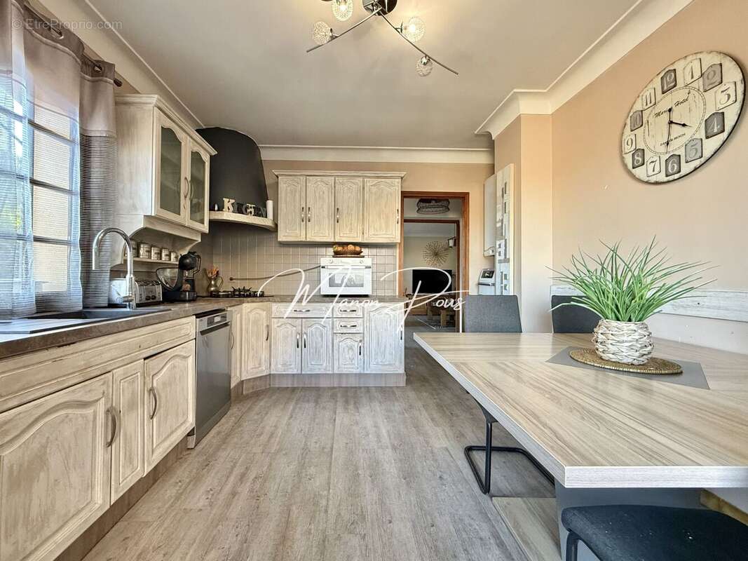 Maison à SAINT-ESTEVE