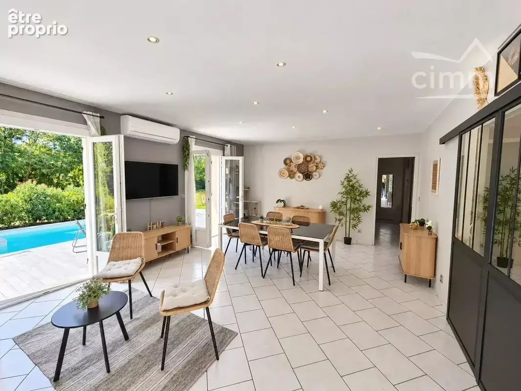 Maison T4 avec Piscine à Montguyon (17) - photo 2