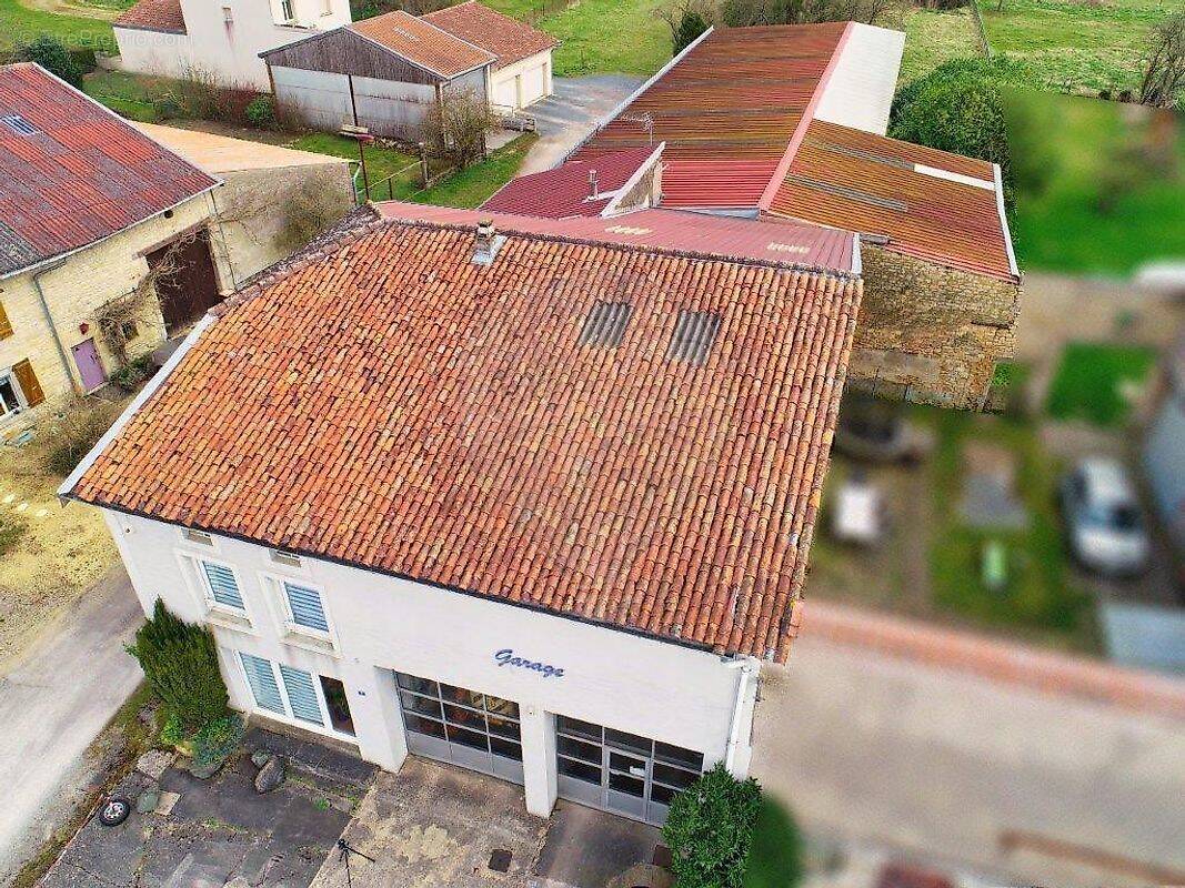 Maison à MANGIENNES