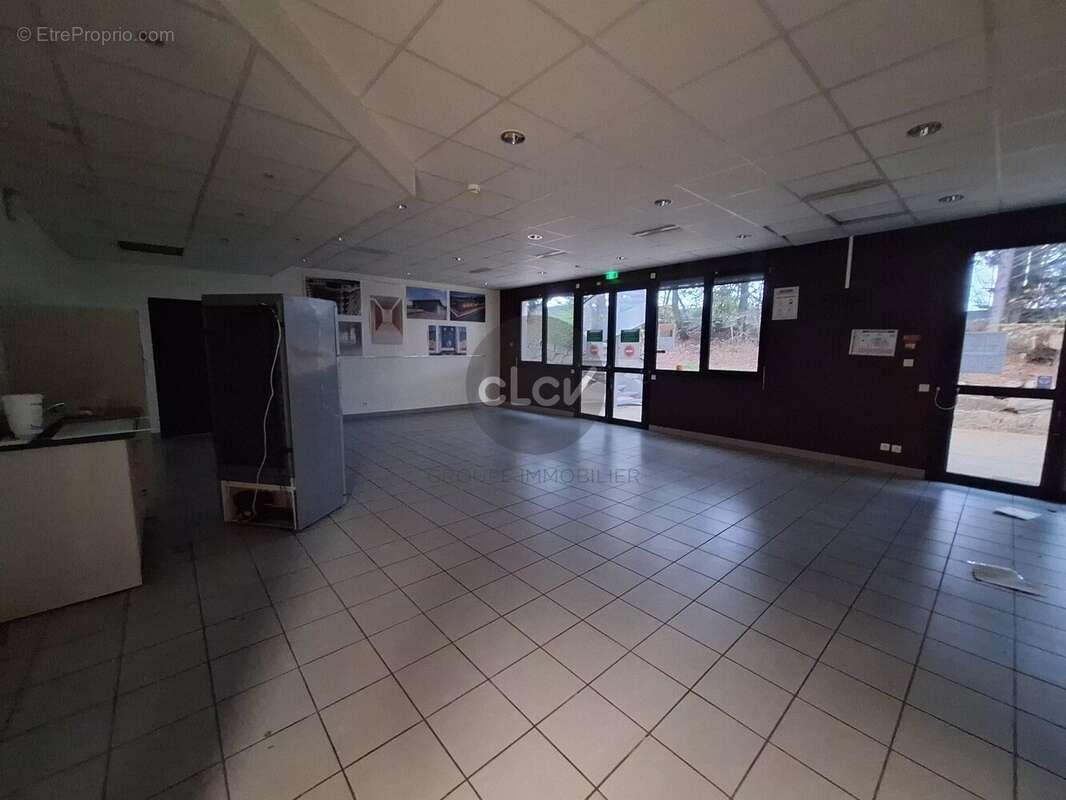 Vente - Local Bureaux - Limonest - photo 8