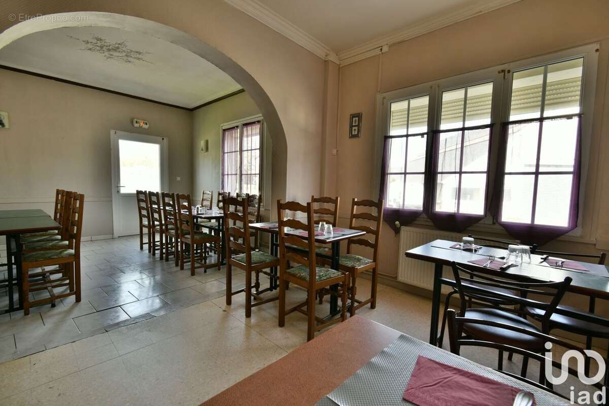 Photo 5 - Commerce à MAIGNELAY-MONTIGNY