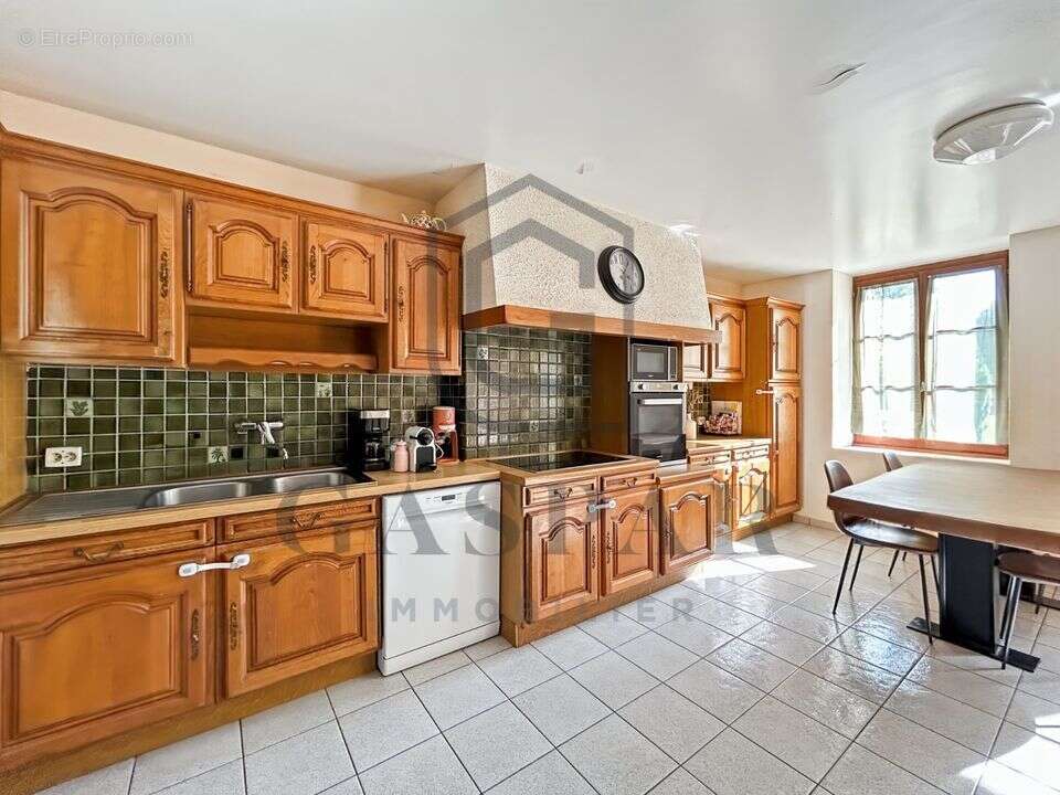 Maison à VITRAI-SOUS-LAIGLE