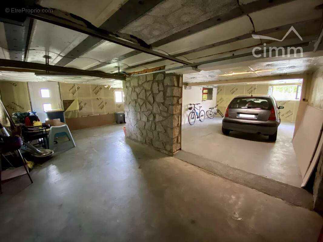 Maison à ROCHE-LA-MOLIERE