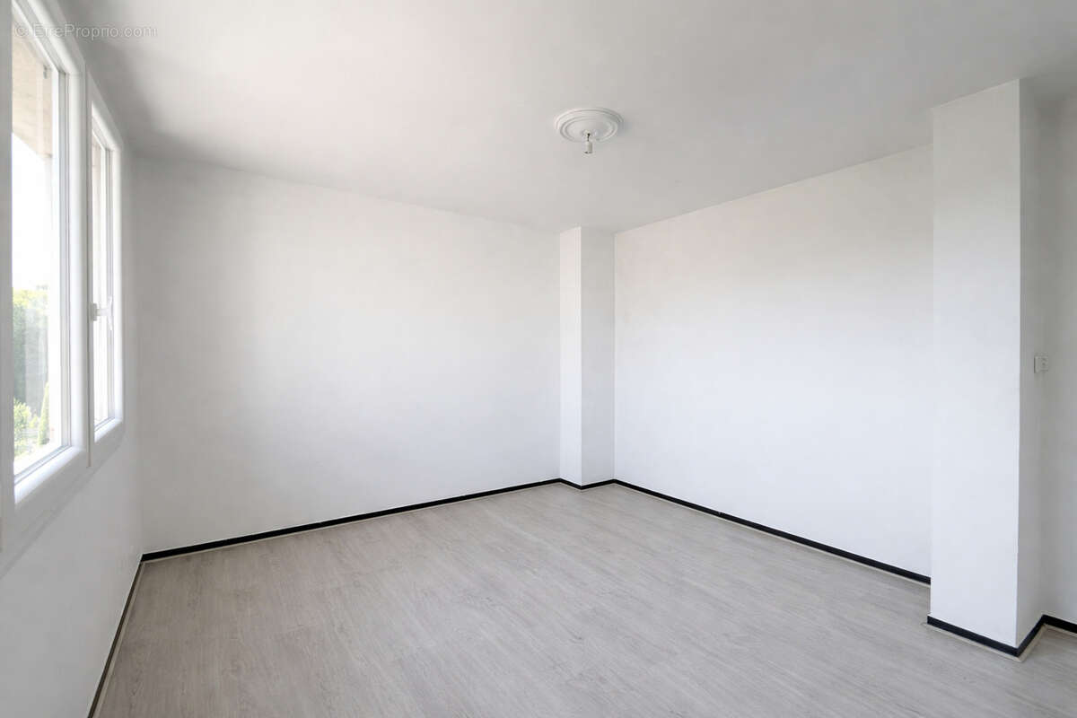 Appartement à MARSEILLE-13E