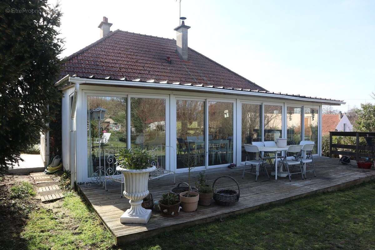 Maison à VILLEMANDEUR