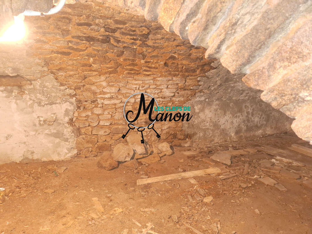 Maison à LAURIERE
