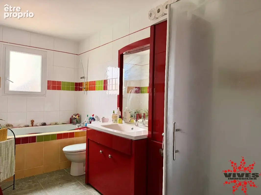 Maison traditionnelle T4 de plain-pied avec mezzanine et  piscine - photo 7