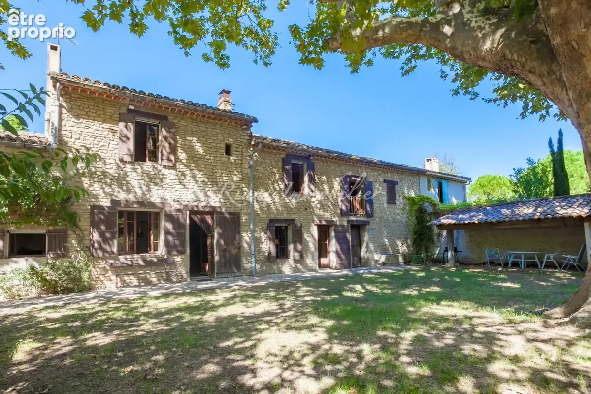 Maison 9 pièces 192 m² à vendre à L'isle-Sur-La-Sorgue (84800) - photo 2