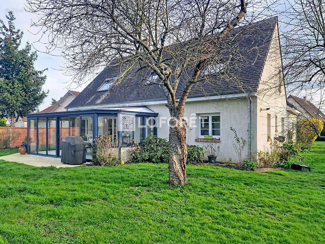 Maison à SAINT-SEBASTIEN-DE-MORSENT