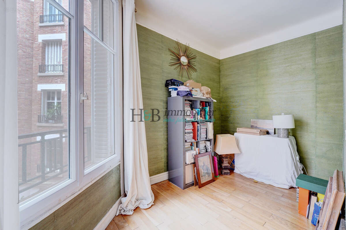 Appartement à PARIS-11E