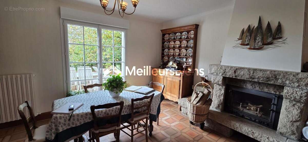 Maison à PLOUEZOC&#039;H