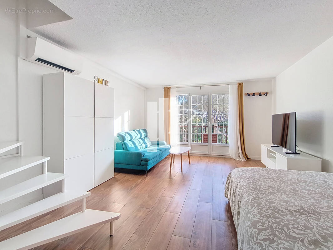 Appartement à SAINT-RAPHAEL