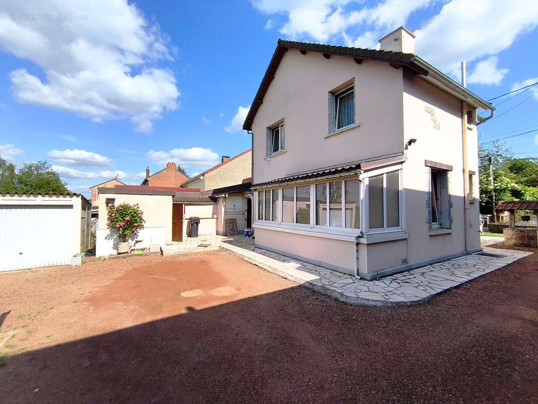 Maison à ANNAY