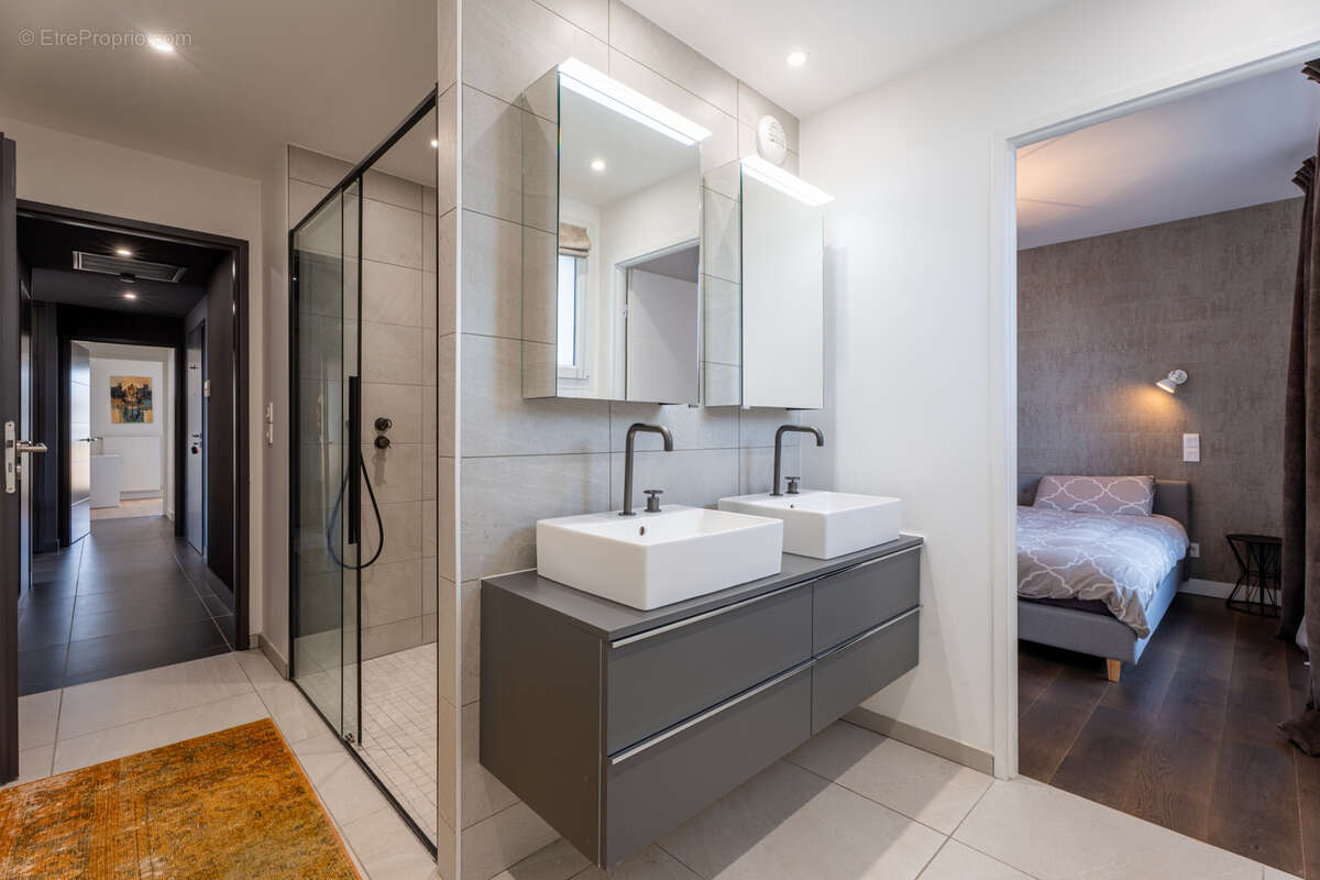 Appartement à FERNEY-VOLTAIRE