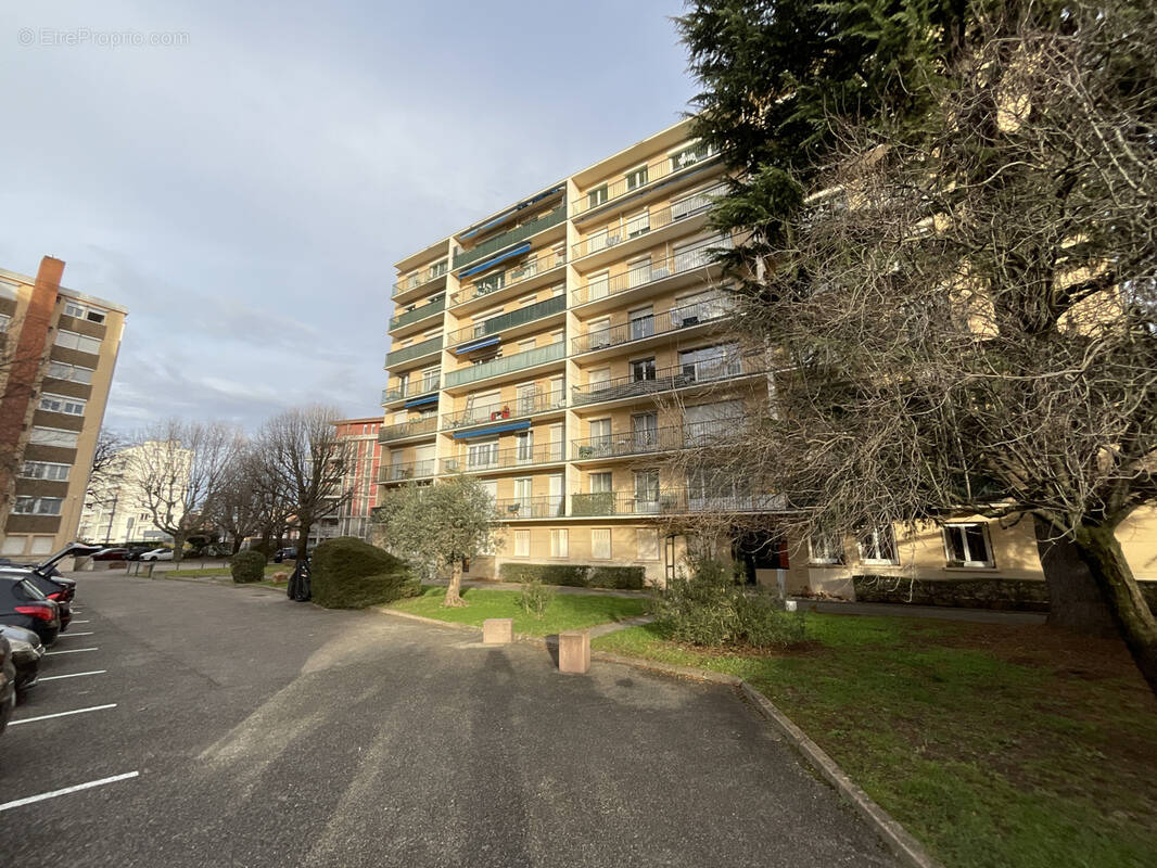 Appartement à VILLEURBANNE
