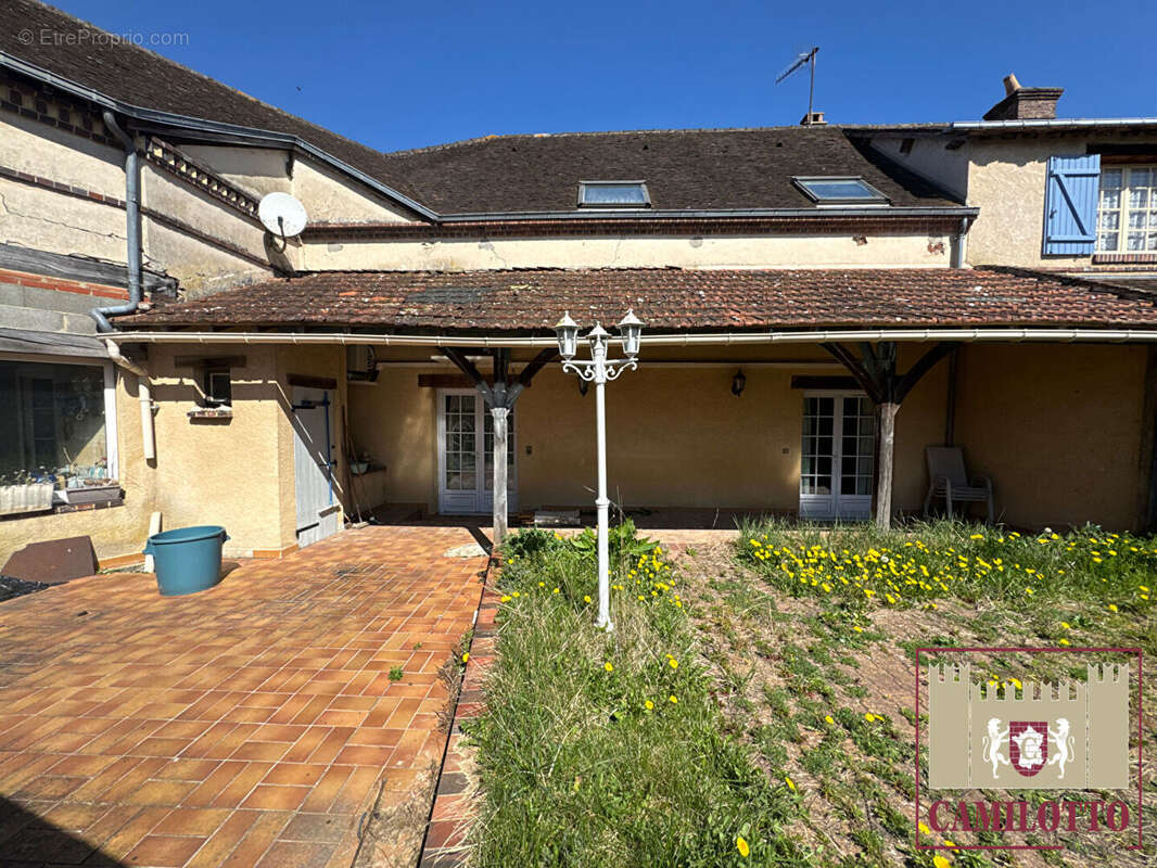 Maison à NOGENT-LE-ROI