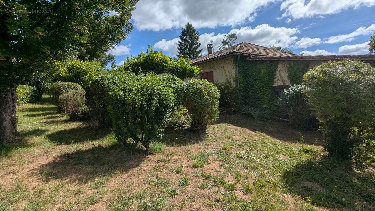 Maison à SIORAC-EN-PERIGORD