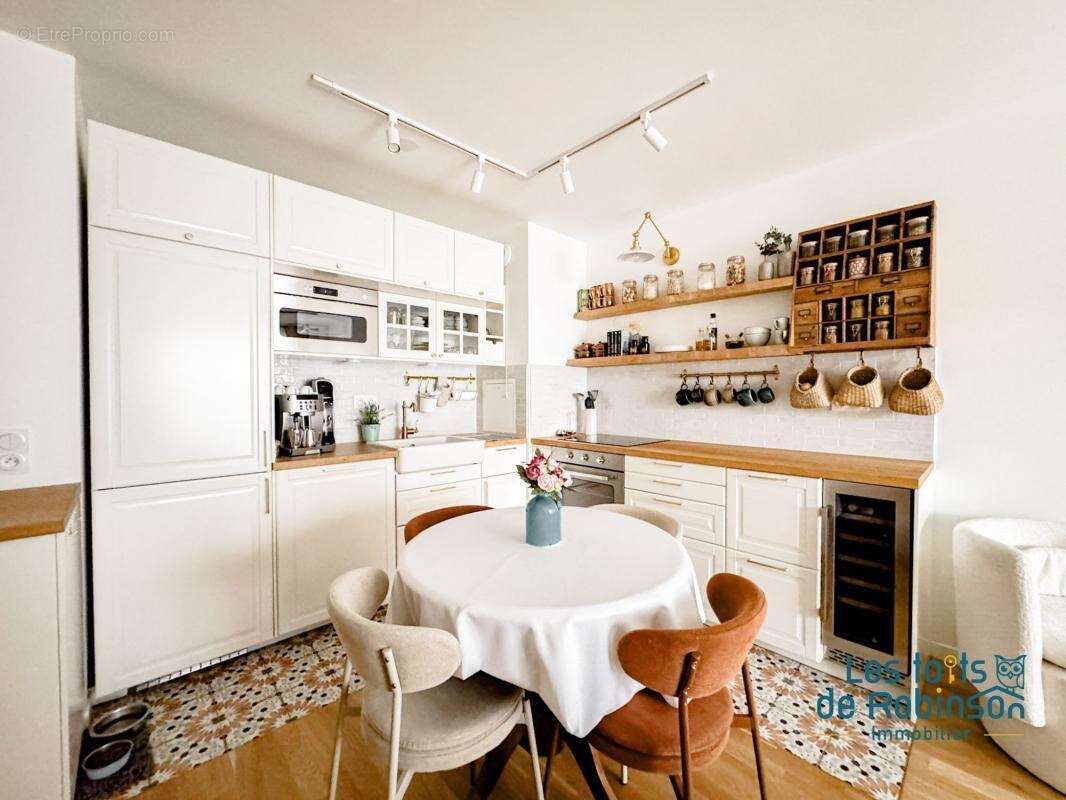 Appartement à LE PLESSIS-ROBINSON