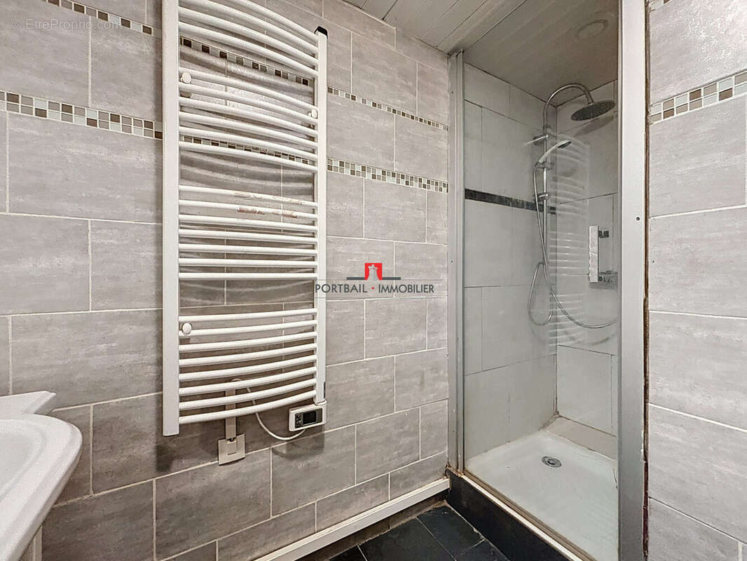 Maison à SAINT-ANDRONY