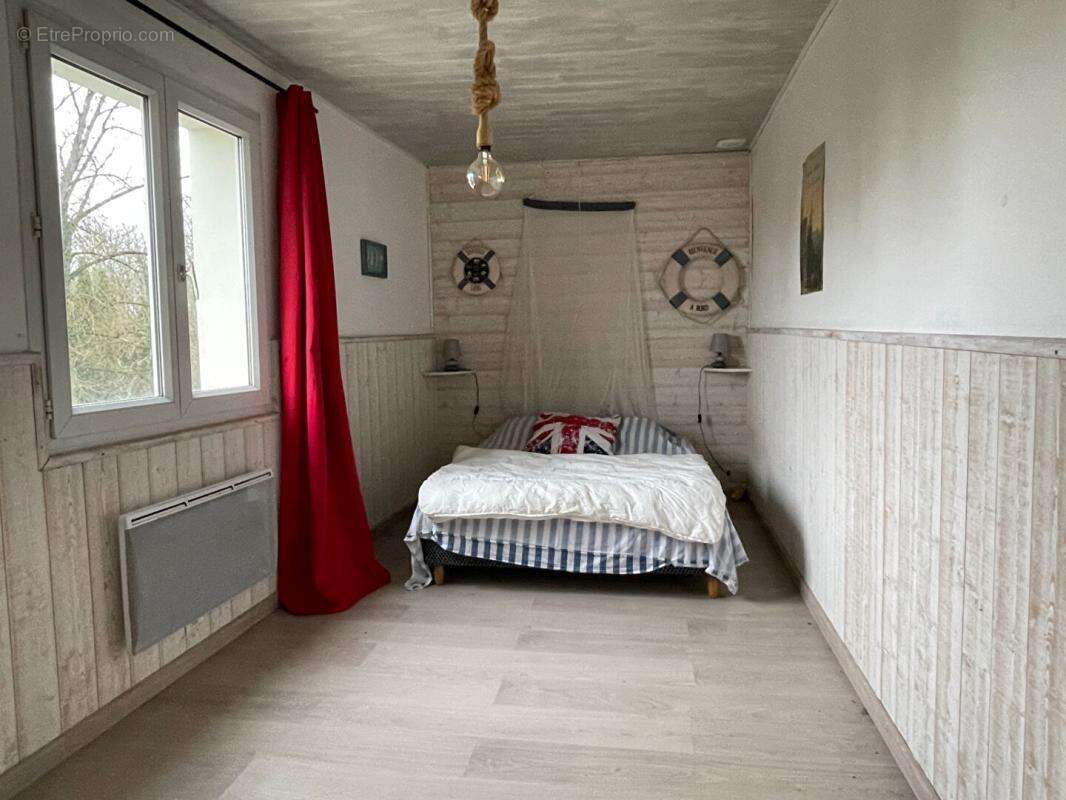 Maison à CADILLAC