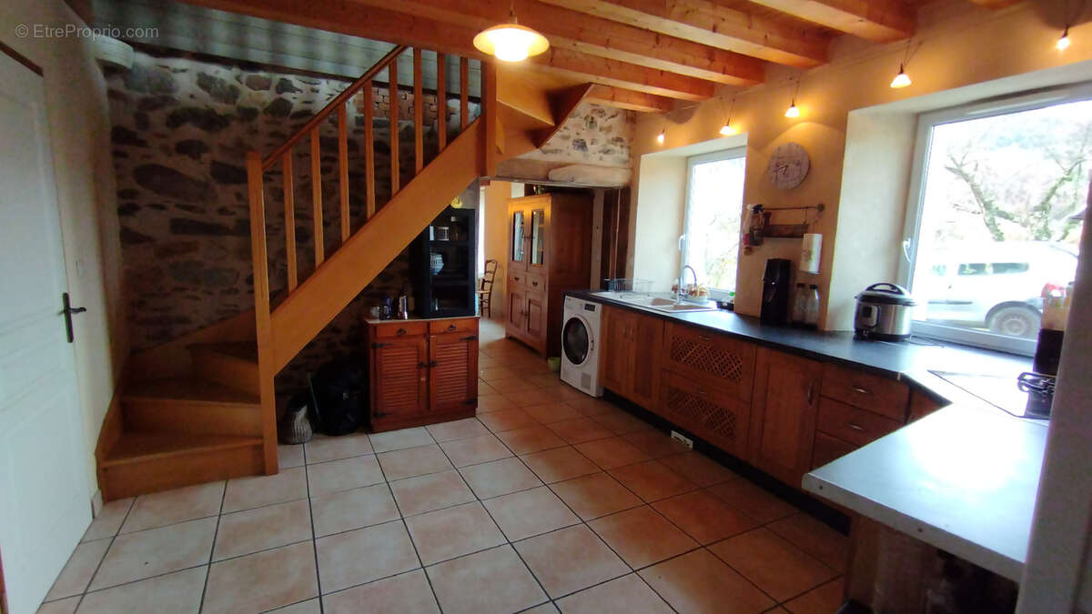 Maison à LA MOTTE-SAINT-MARTIN