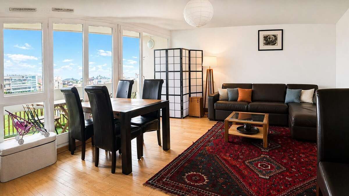 Appartement à MAISONS-ALFORT