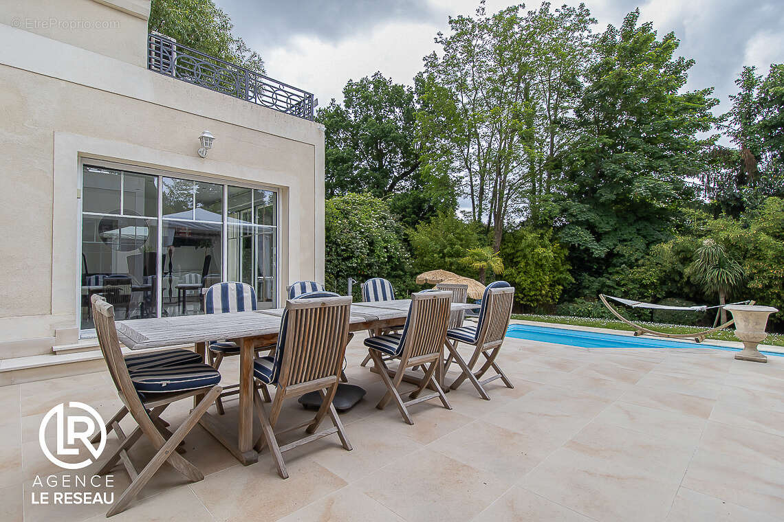 Maison à MONTMORENCY