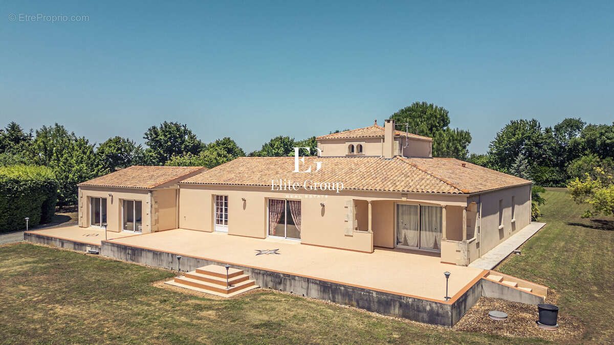 Maison à LA ROCHELLE