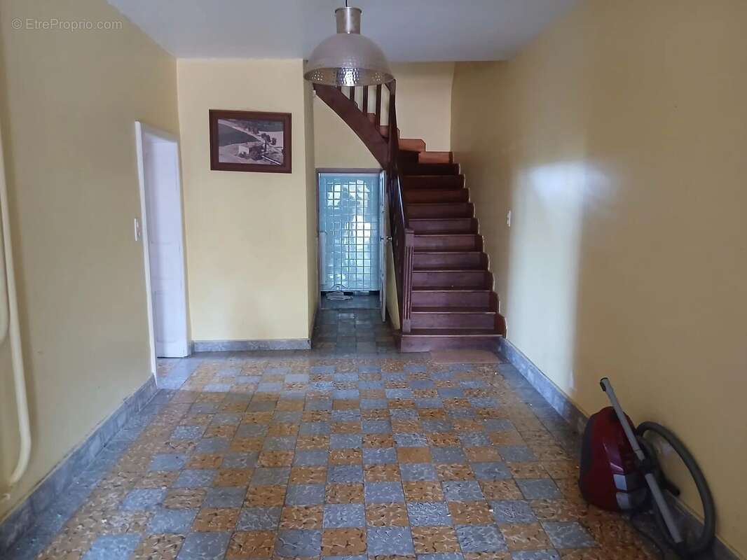 Maison en pierre avec terrain - photo 9