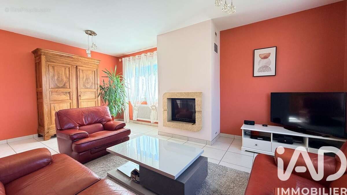 Photo 7 - Maison à GUEUGNON