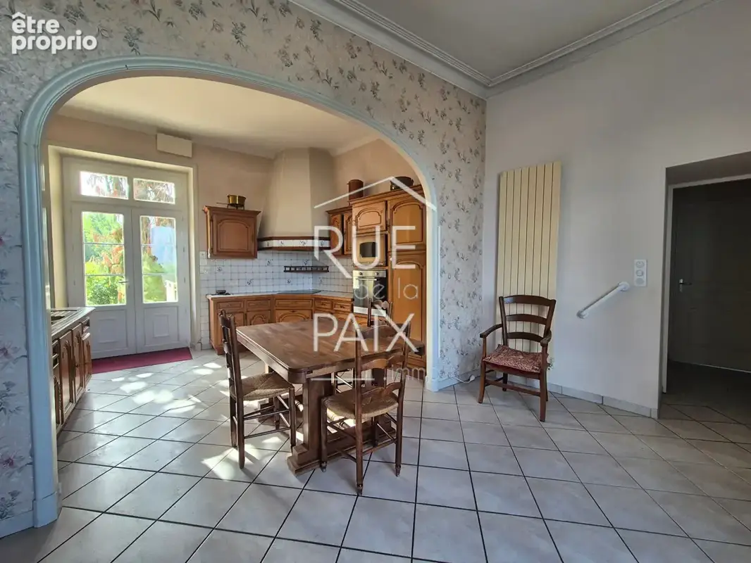 Maison Bourgeoise PAS DE JEU 6 pièce(s) 218 m2 / 5 CHAMBRES - photo 8