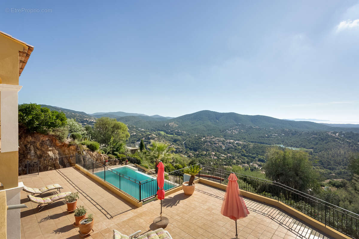 Maison à LA LONDE-LES-MAURES