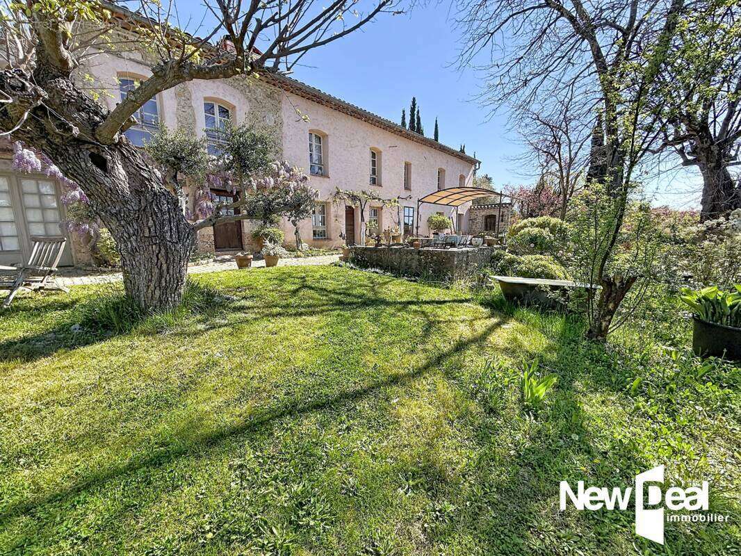 Maison à TOURRETTES