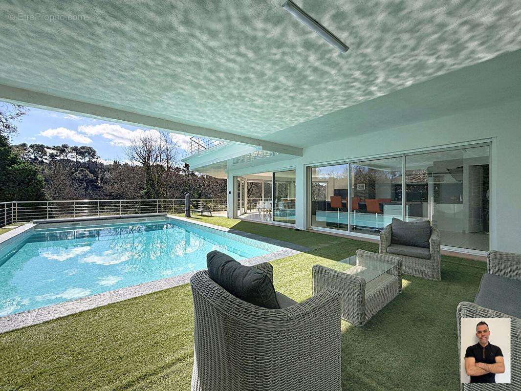 Maison à FLASSANS-SUR-ISSOLE