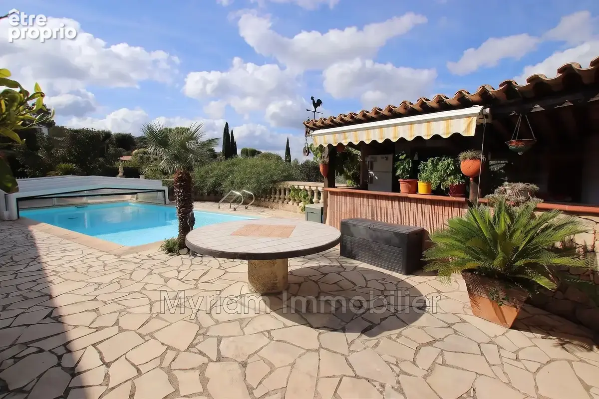 Maison 6 pièces 154 m² à vendre à Peymeinade (06530) - photo 4