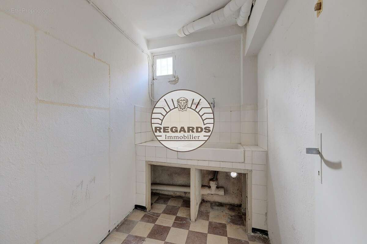 Commerce 32 m² à Sceaux  - photo 6