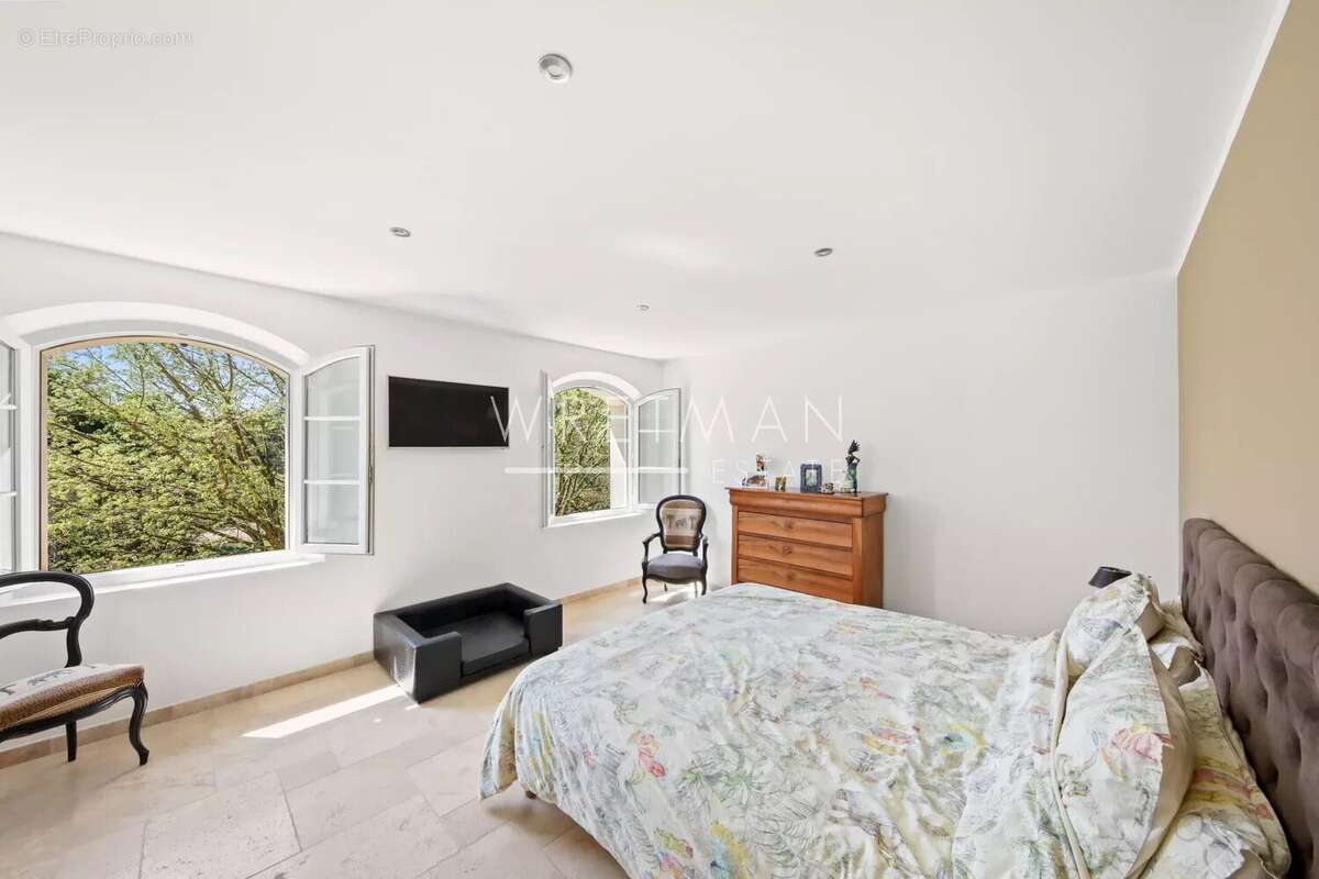 Maison à TRANS-EN-PROVENCE